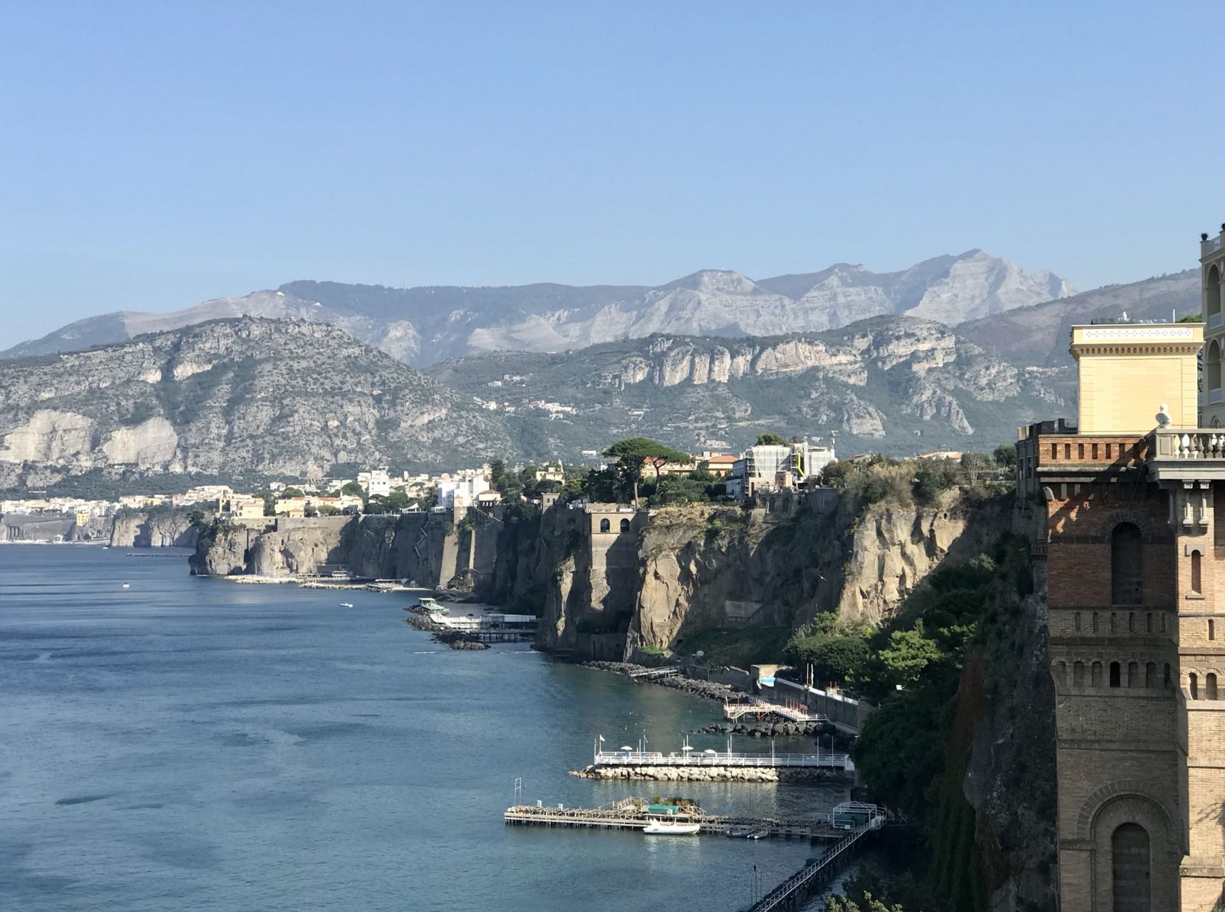 Guangneng's Italy, Sorrento